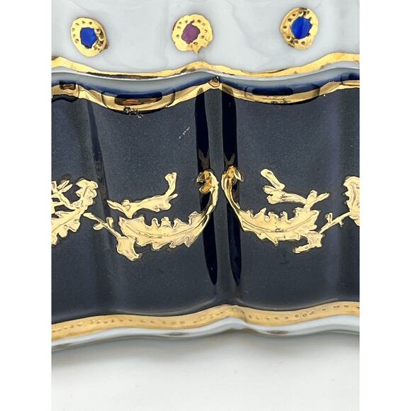 Sevres France Porcelain Hand Painted Vintage Lidded Art Bowl Gold Trim Bird Top - Picture 5 of 16